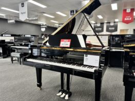 Yamaha G3A (Polished Ebony) - USED